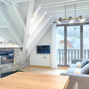 Saplan Real Estate Pijauert , Les España